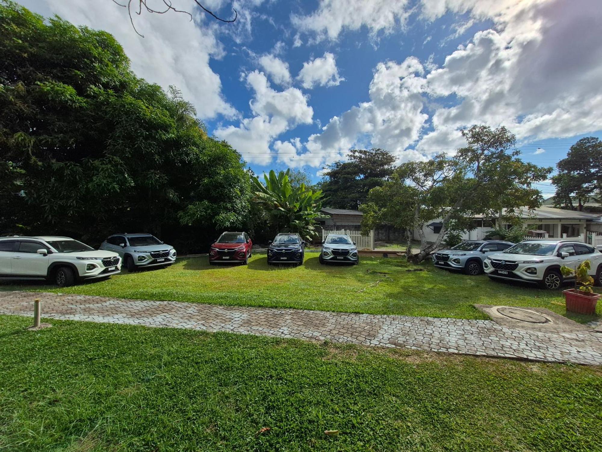 Beau Vallon Bungalows Dış mekan fotoğraf